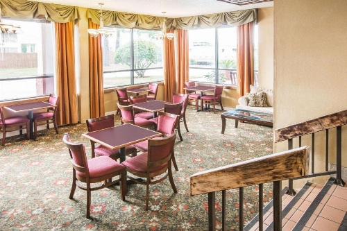 Baymont by Wyndham Mobile/ I-65 image 10